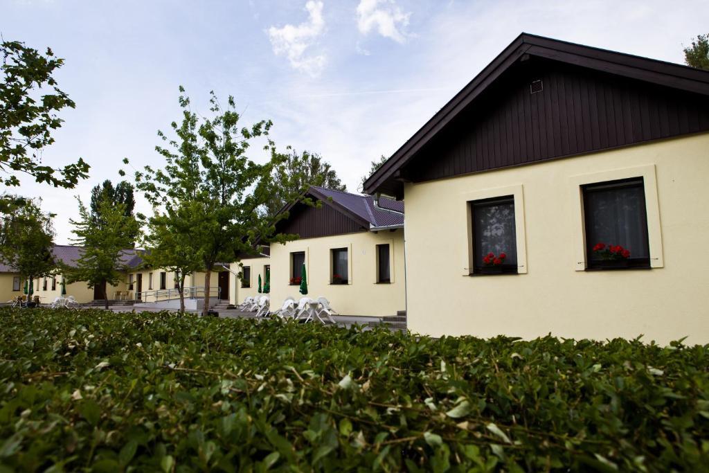 Balaton Eldorado Camping Hotel Badacsonytordemic Exterior photo